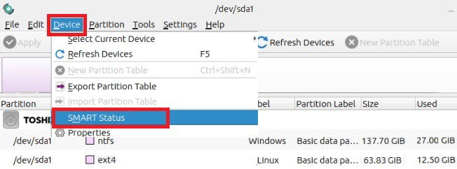 Окно KDE Partition Manager с SMART-статусом устройства.