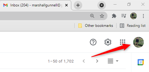 Нажмите на фото профиля Google в правом верхнем углу Gmail.