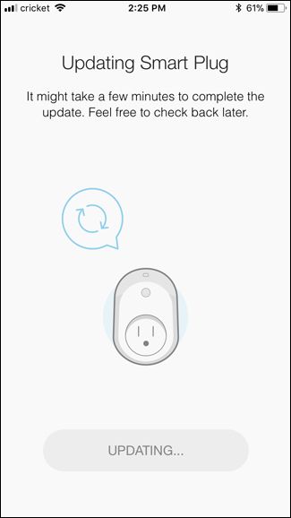 Смарт‑розетка отображается на главном экране Kasa и управляется нажатием кнопки