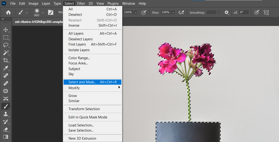 Перейдите к Select and Mask