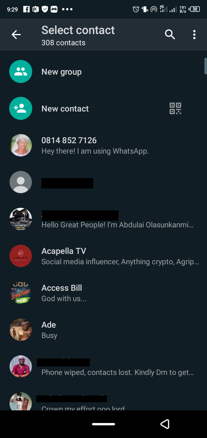Меню адресной книги WhatsApp с опцией добавления нового контакта
