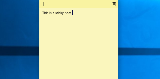 Окно Sticky Note с жёлтой заметкой по умолчанию