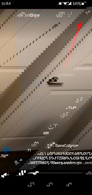 Меню с тремя точками в приложении Reddit