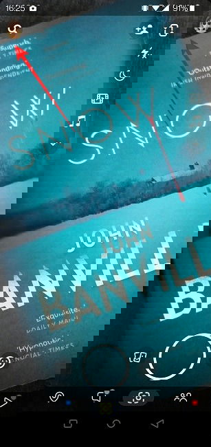 Изображение: Нажатие на аватар в левом верхнем углу экрана Snapchat