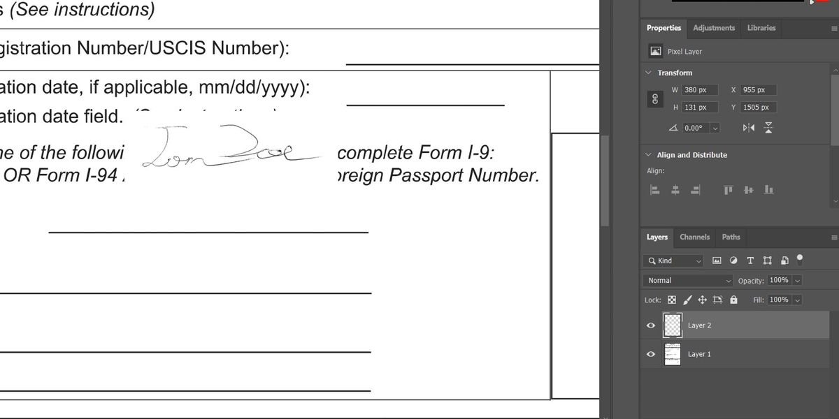 Подпись добавлена как отдельный слой в документ Photoshop.