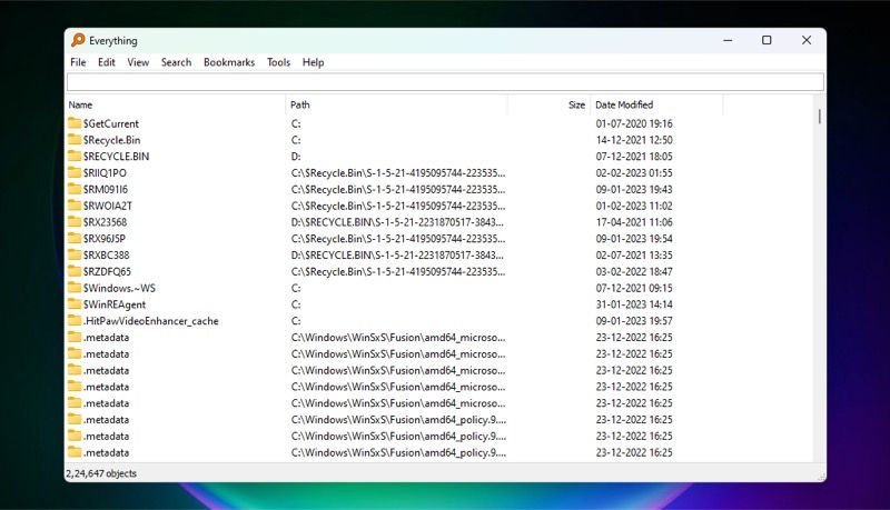 Everything создаёт индексированную базу данных файлов