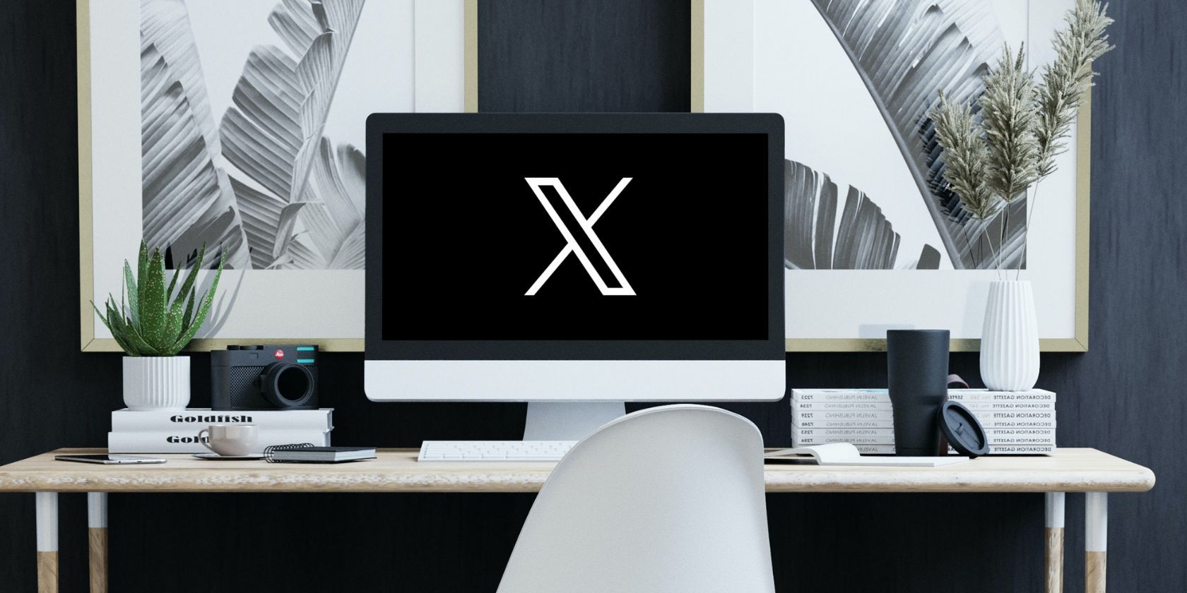 новый логотип X на экране компьютера