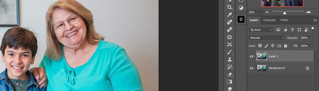 Шаг 1: Ctrl + J — дублирование слоя