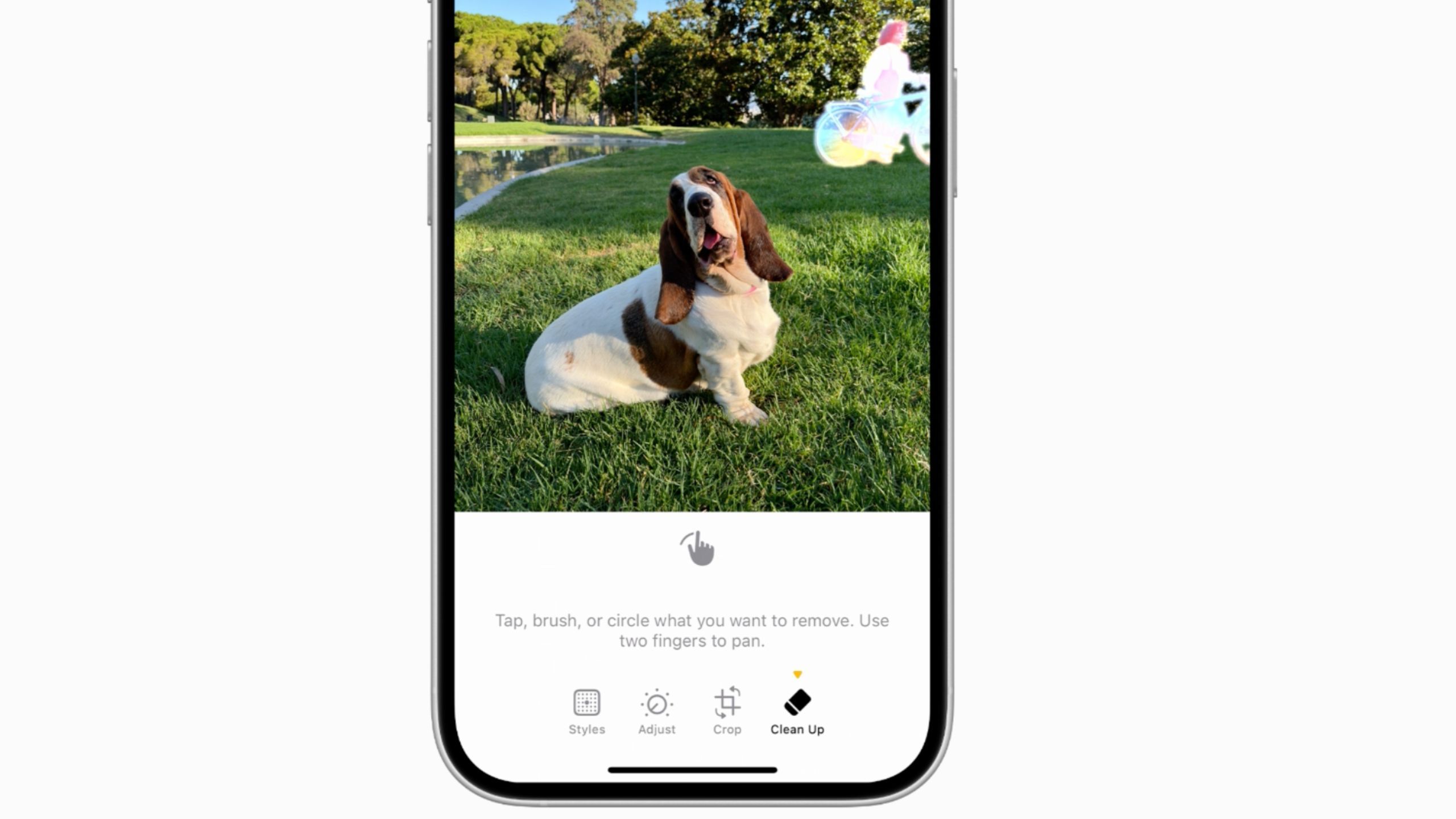 Убрать лишние объекты с фото на iPhone
