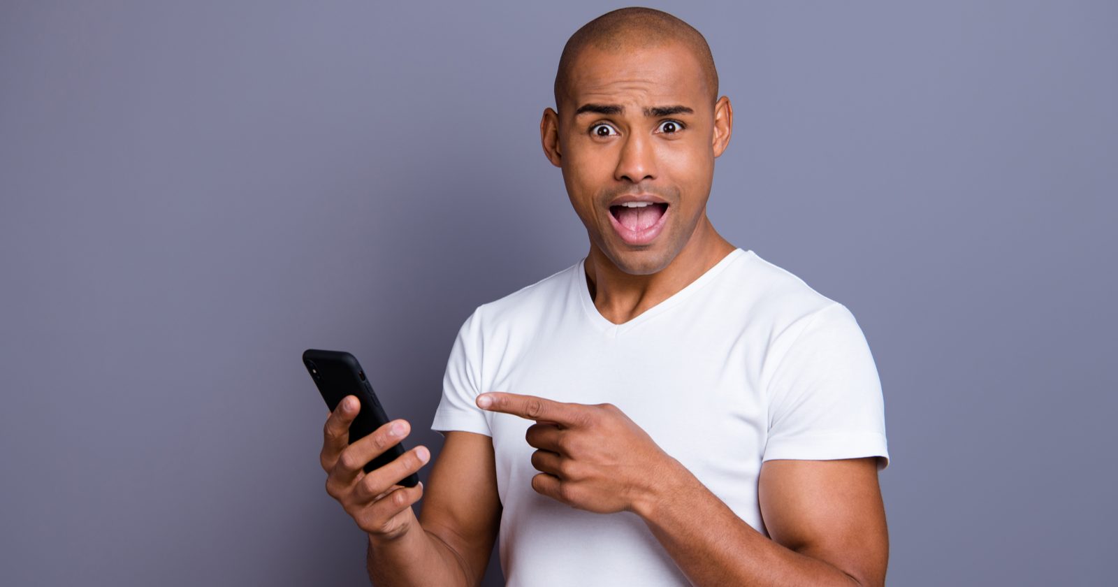 Телефон Android с экраном жестовой навигации