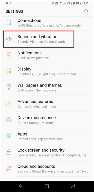 Раздел Звуки и вибрация в настройках Galaxy S8