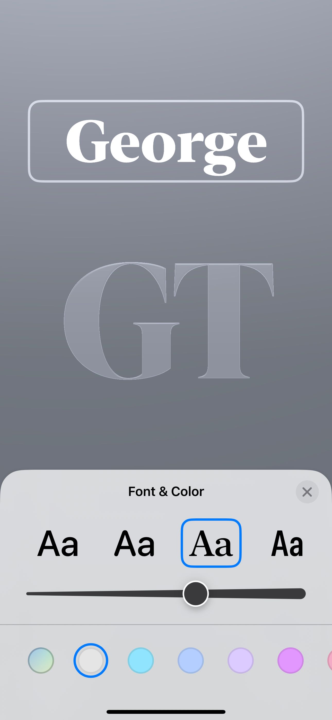 Настройка шрифта и цвета для монограммы Contact Poster iPhone