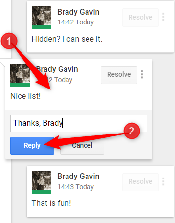 Панель комментариев справа с потоком ответов между участниками