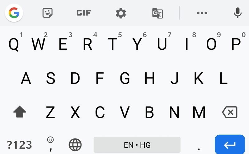 Gboard: кнопка шестерёнки (Настройки) в верхней части клавиатуры