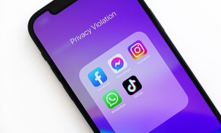 папка iPhone с подписью