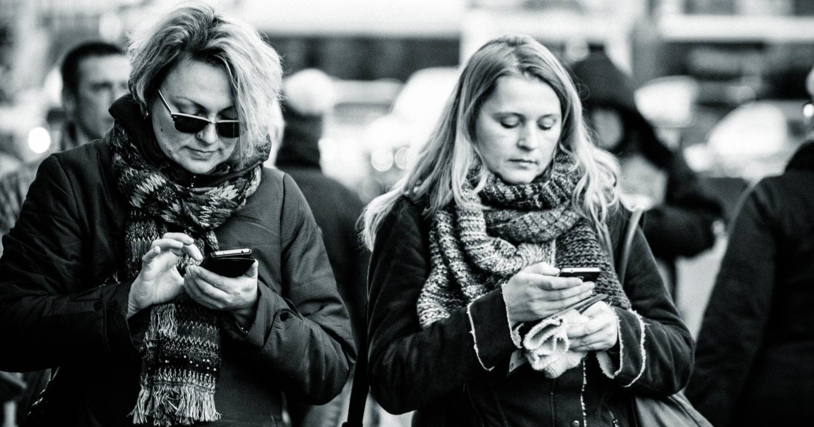 Как Тим Кук снизил зависимость от iPhone