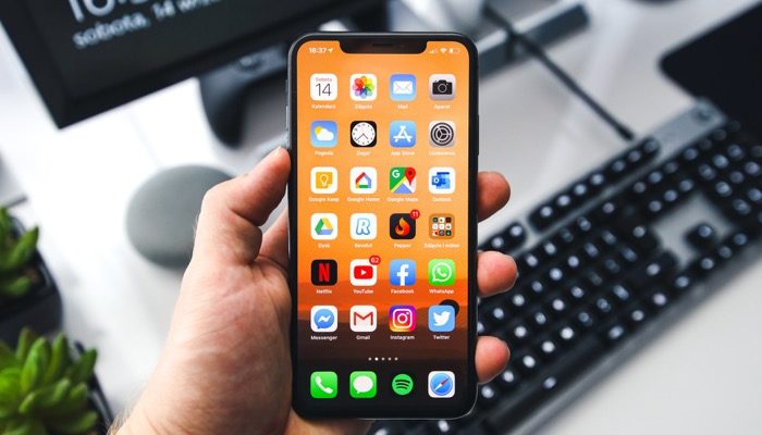 автоматическая смена обоев iPhone