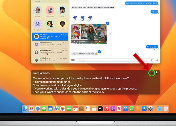 Кнопка паузы в окне Live Captions на Mac