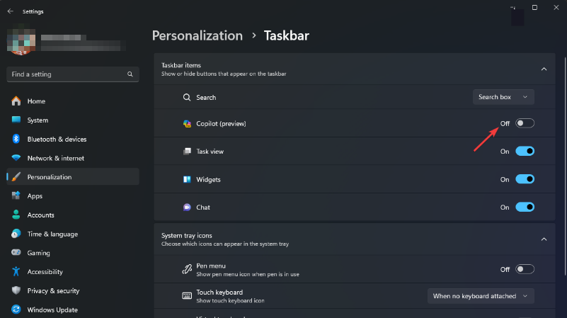 Скриншот: переключатель Copilot (предпросмотр) в настройках панели задач