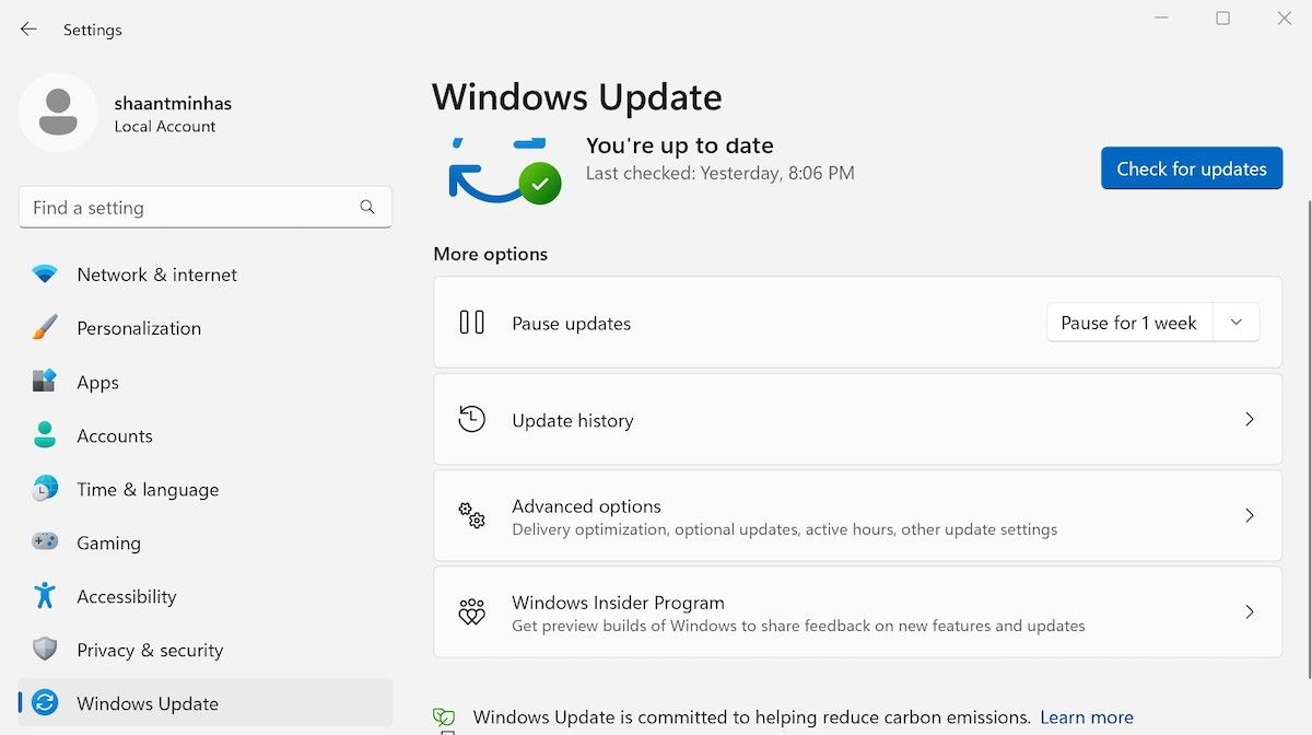 Экран Обновления Windows с кнопкой проверки обновлений