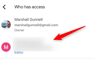 Нажмите имя пользователя, чтобы удалить его из списка