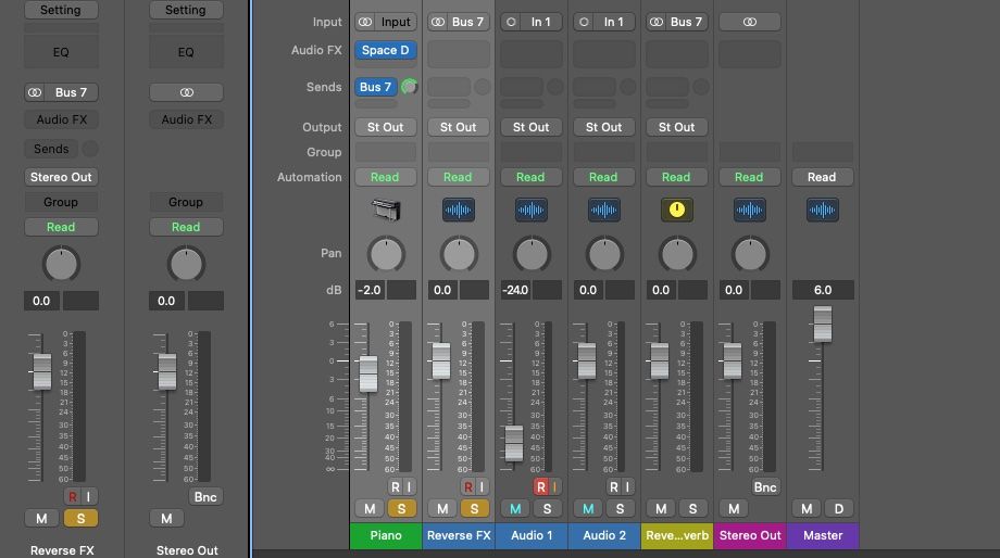 Микшер и интерфейс реверсных эффектов в Logic Pro X
