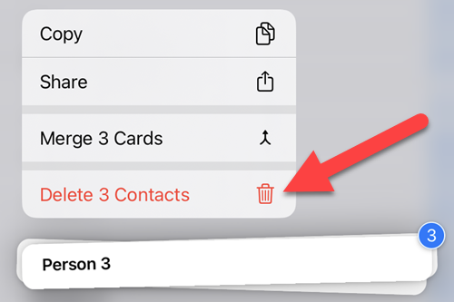 Показано контекстное меню с опцией удаления выделенных контактов.