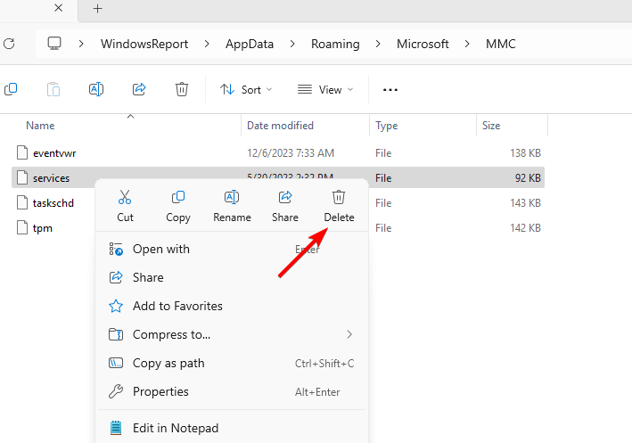 Контекстное меню удаления файла services в папке MMC