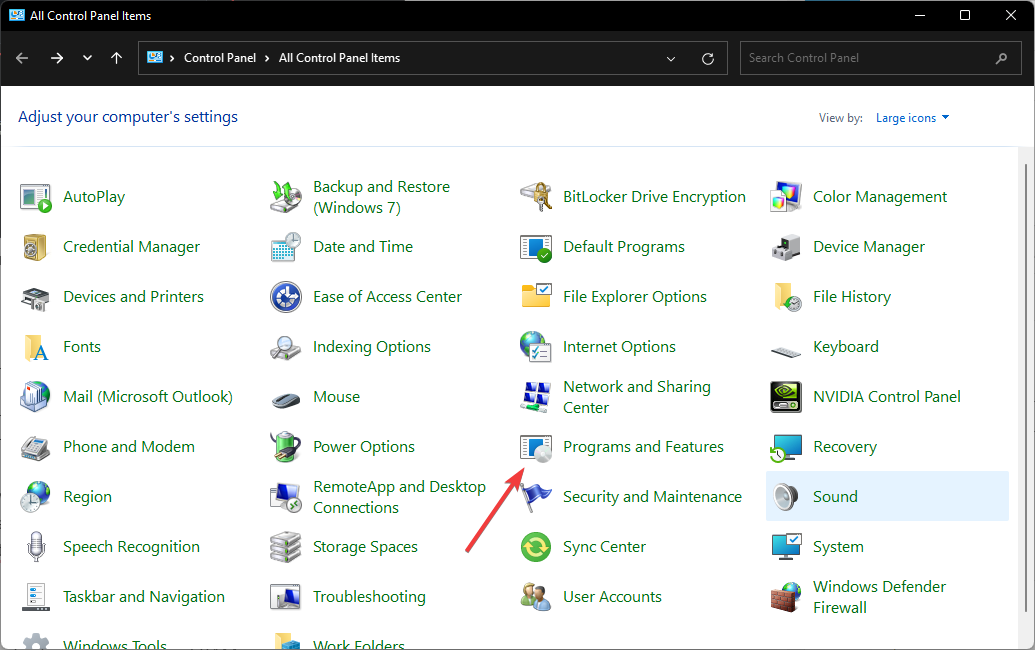 Раздел Программы и компоненты в Панели управления