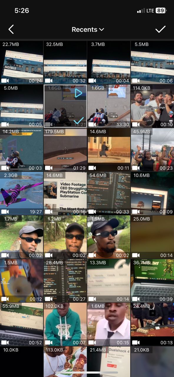 Выбор видео для сжатия в Video Compress на iPhone