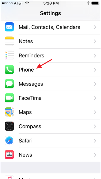 Экран Телефон с пунктом Переадресация звонков