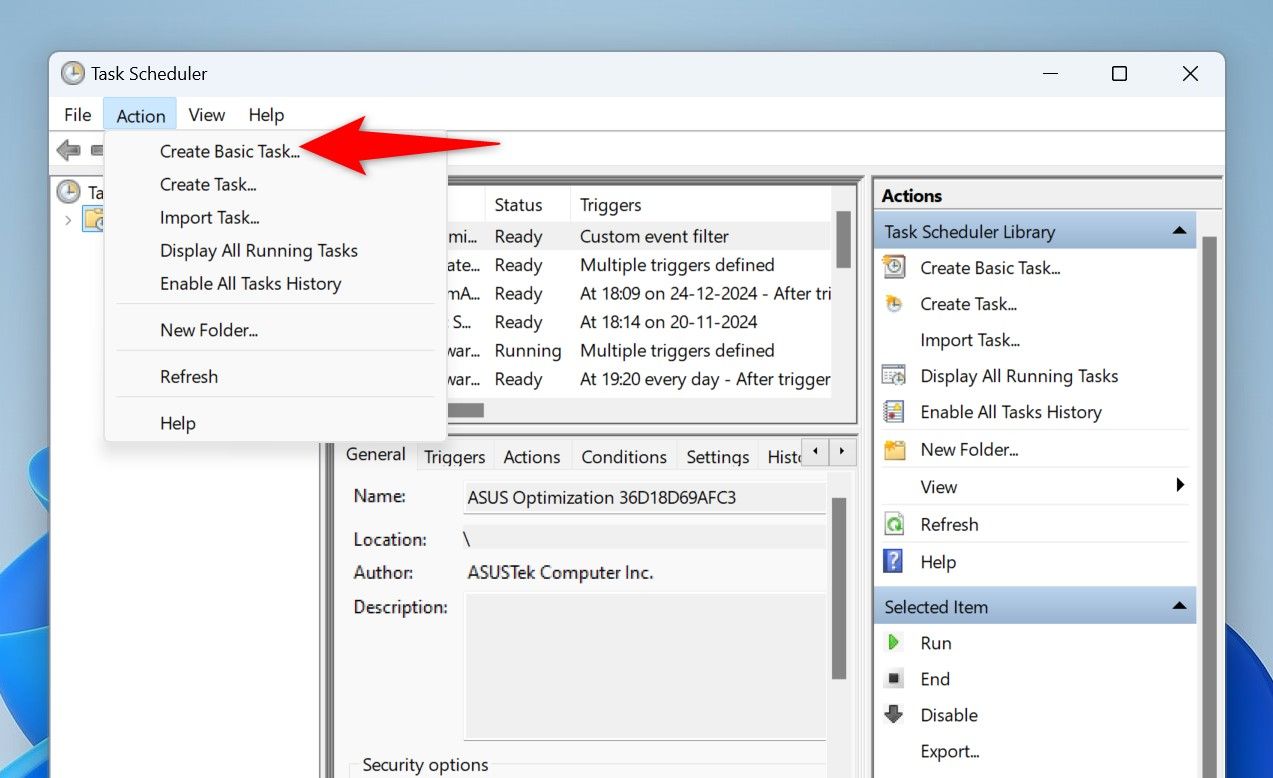 Пункт Action > Create Basic Task в Планировщике заданий подсвечен.