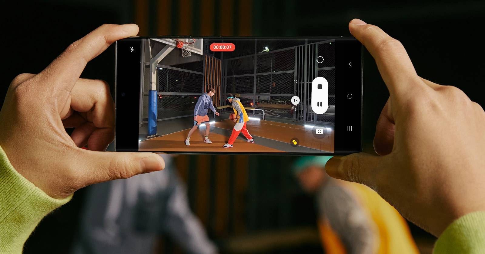 Камера Galaxy S23 в работе