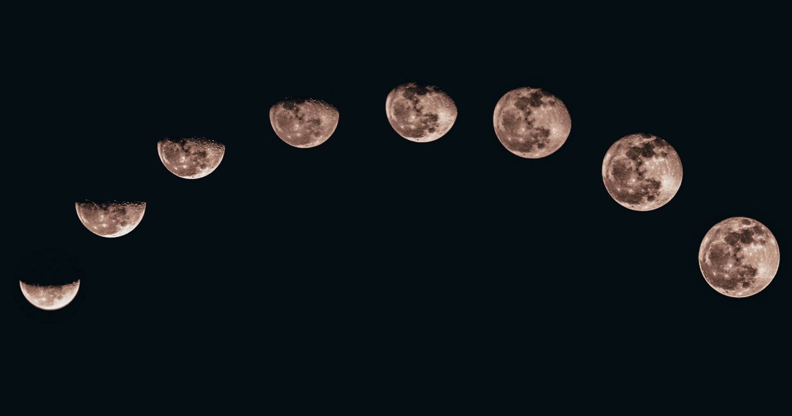 Фазы Луны на тёмном фоне