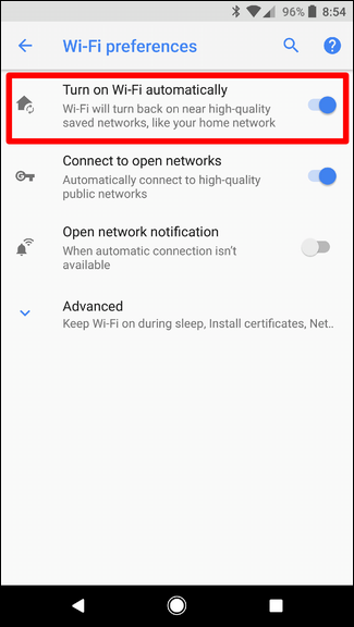 Скриншот опции Подключаться к открытым сетям в настройках Wi‑Fi