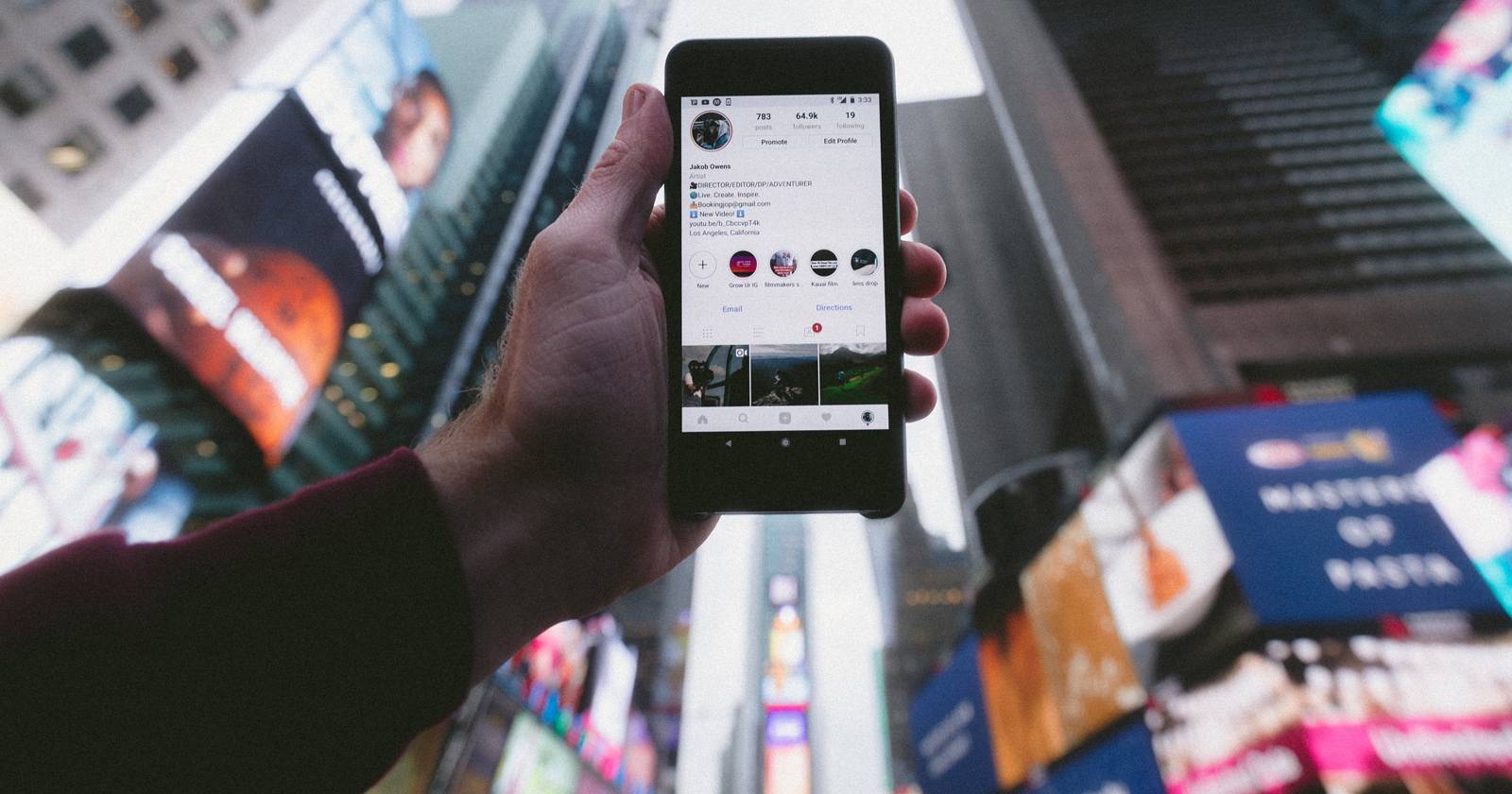 Обложка: пример репоста в Instagram