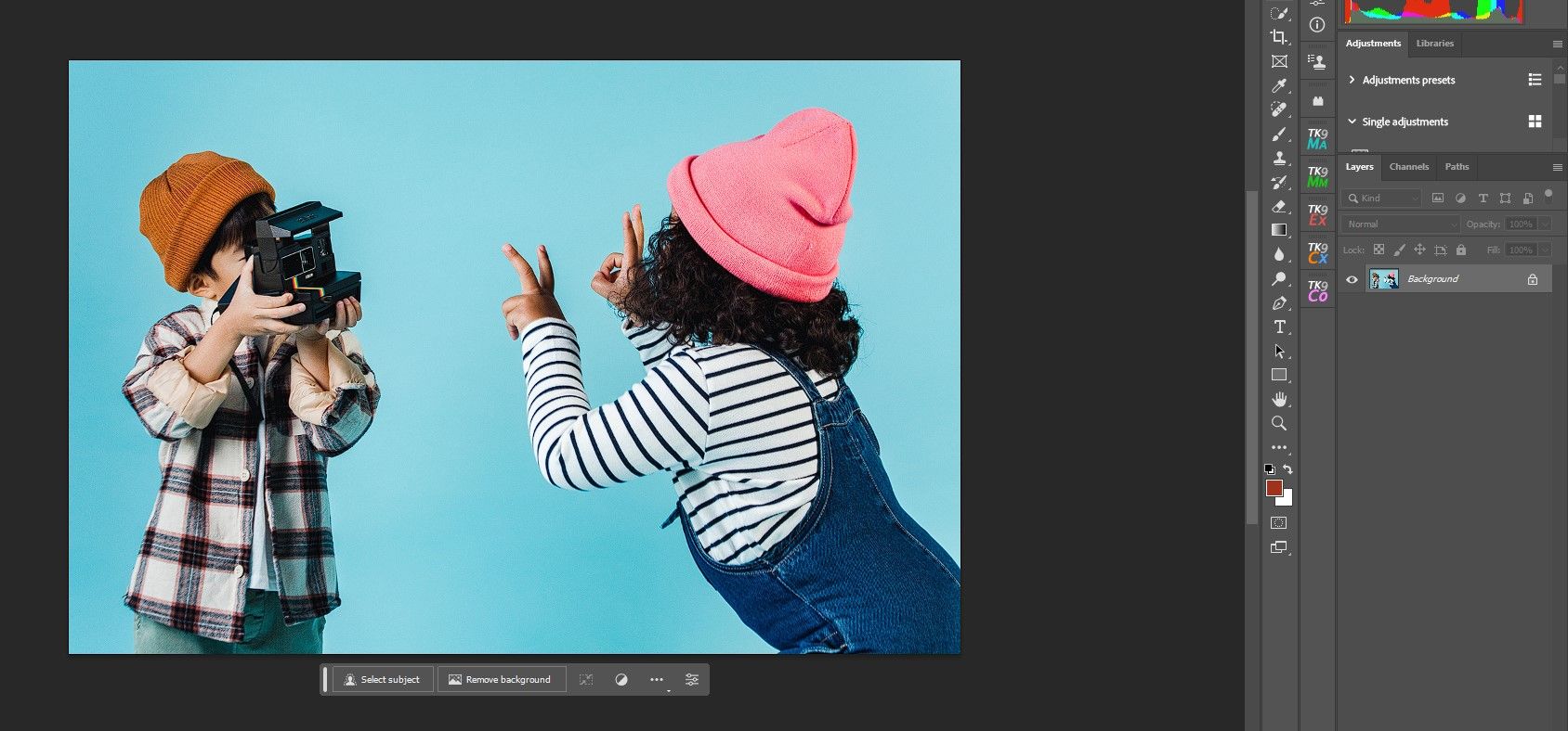Скриншот с примером фотобомбера в Photoshop