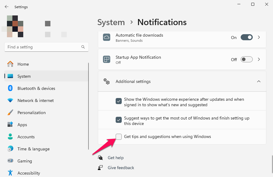 Снятие галочки с опции Получать советы и подсказки при использовании Windows.