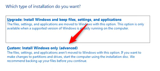 Выберите чистую установку (Custom).