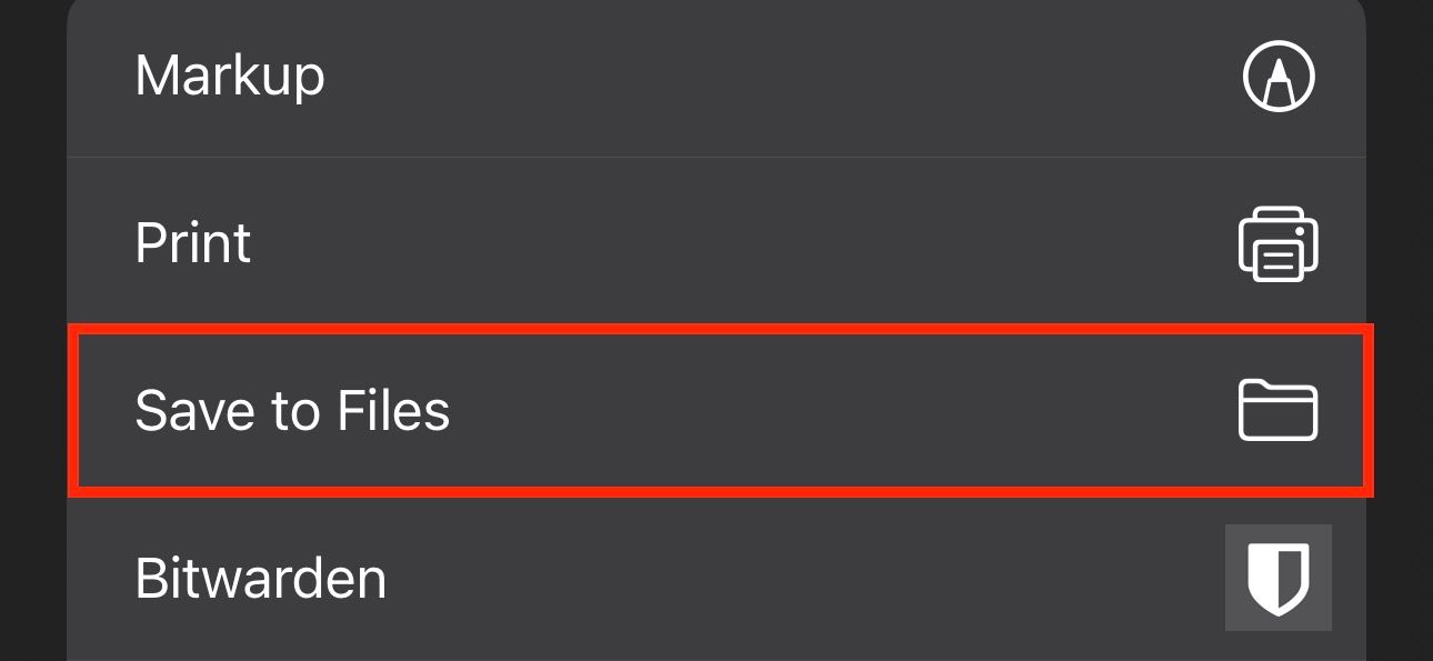 Опция Сохранить в Файлы в листе Поделиться Apple Notes.