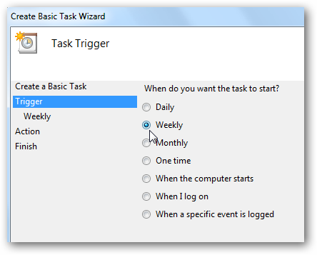 Выбор частоты запуска (еженедельно/ежемесячно)