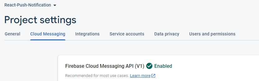 Вкладка 'Cloud Messaging' в настройках проекта Firebase