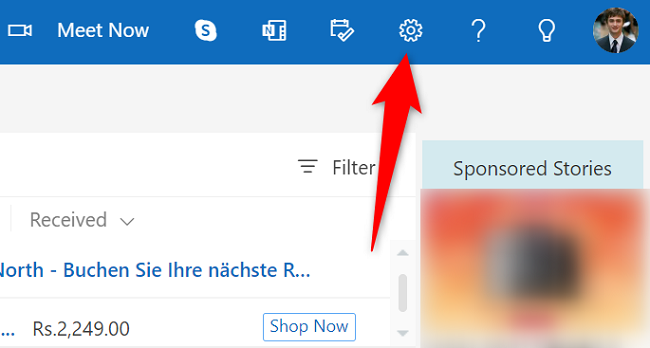 Нажмите значок шестерёнки в правом верхнем углу.