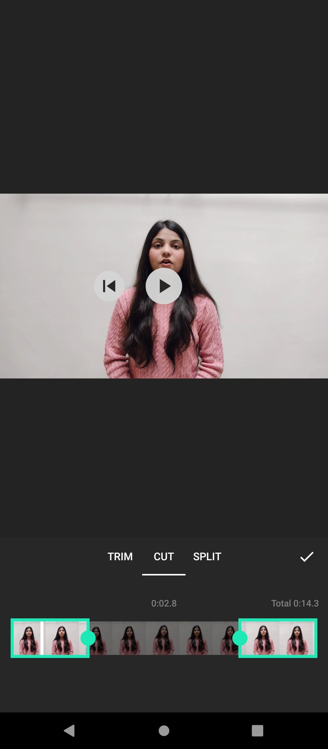 Разрезание клипа в InShot