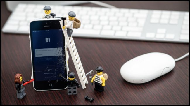 Скачать и изучить данные Facebook