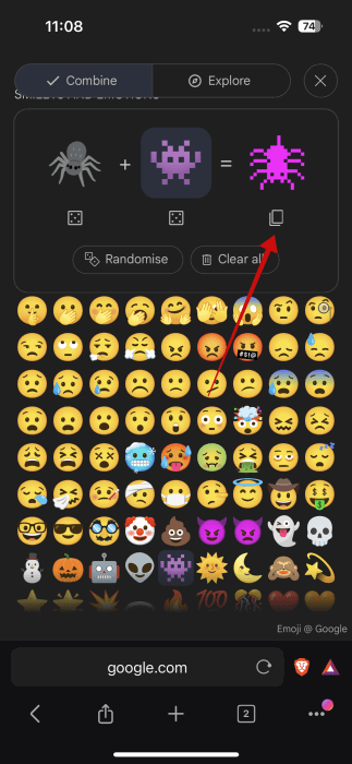 Нажатие кнопки копирования для эмодзи на вкладке Сочетать в Emoji Kitchen на вебе на iPhone