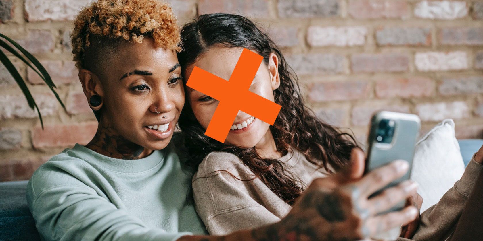 Как заменить лицо на фото в Picsart