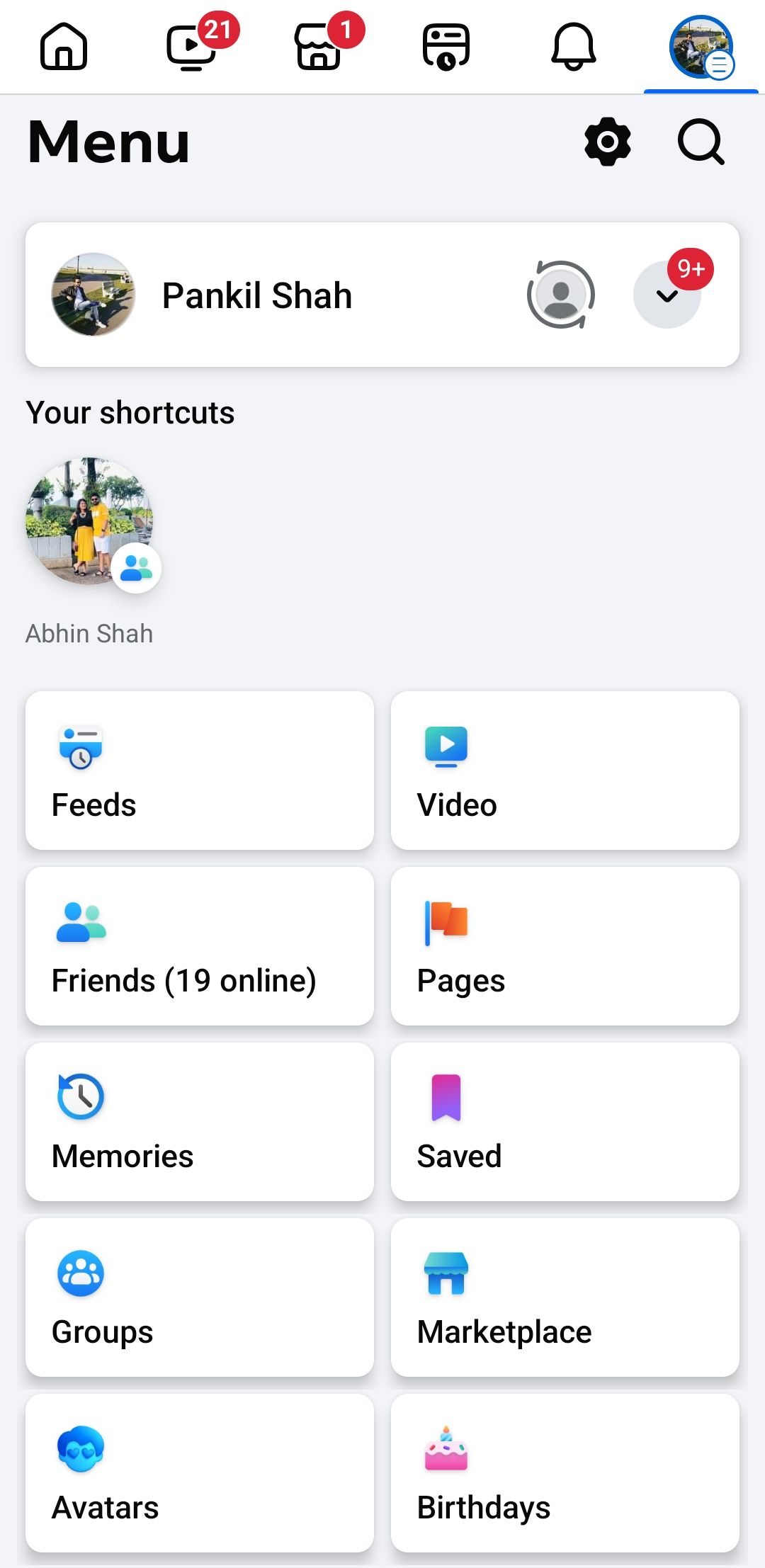 Меню приложения Facebook на мобильном
