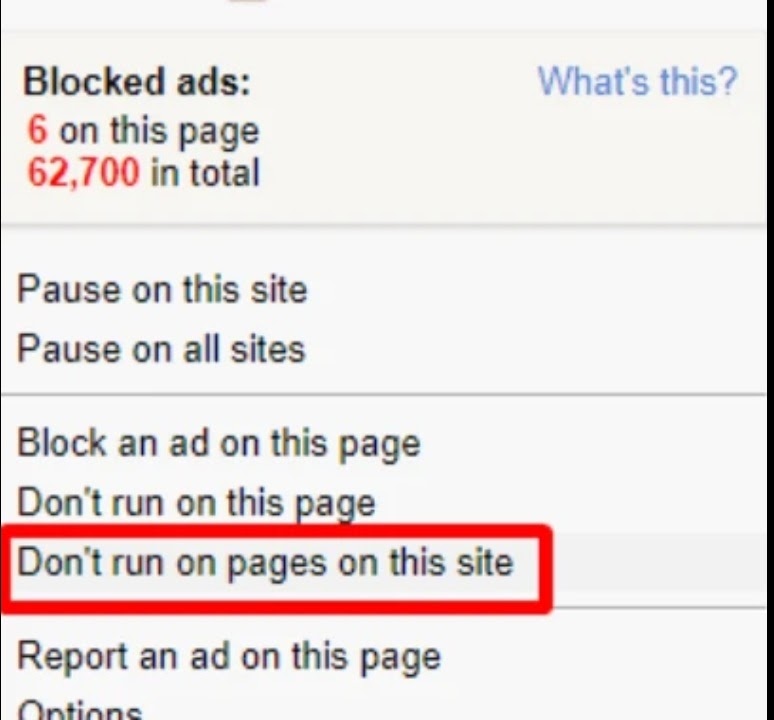 Меню AdBlock с вариантом 'Не запускать на страницах этого домена'