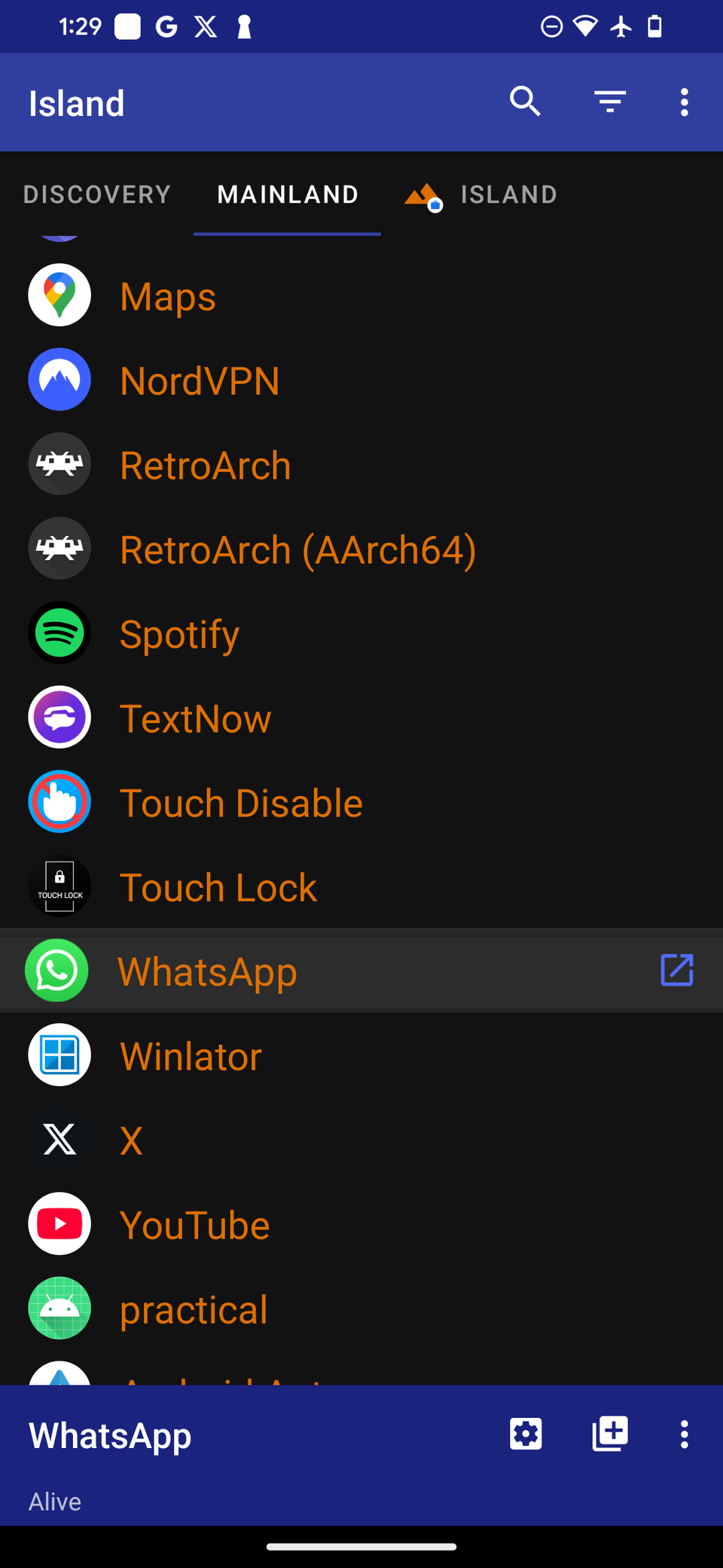 Главный экран Island с вкладками Mainland и Island вверху